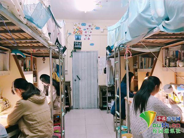 江西一高校法考通过率73.5% 3个学霸寝室全部通关